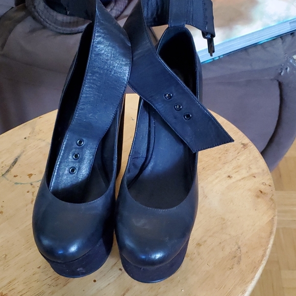 Topshop Wedge Heels, extreme platform, black - Picture 2 of 5